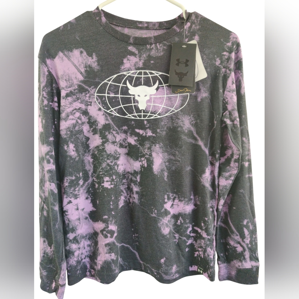 Under armour Youth LG. Purple And Black T Shirt. (Bin A)